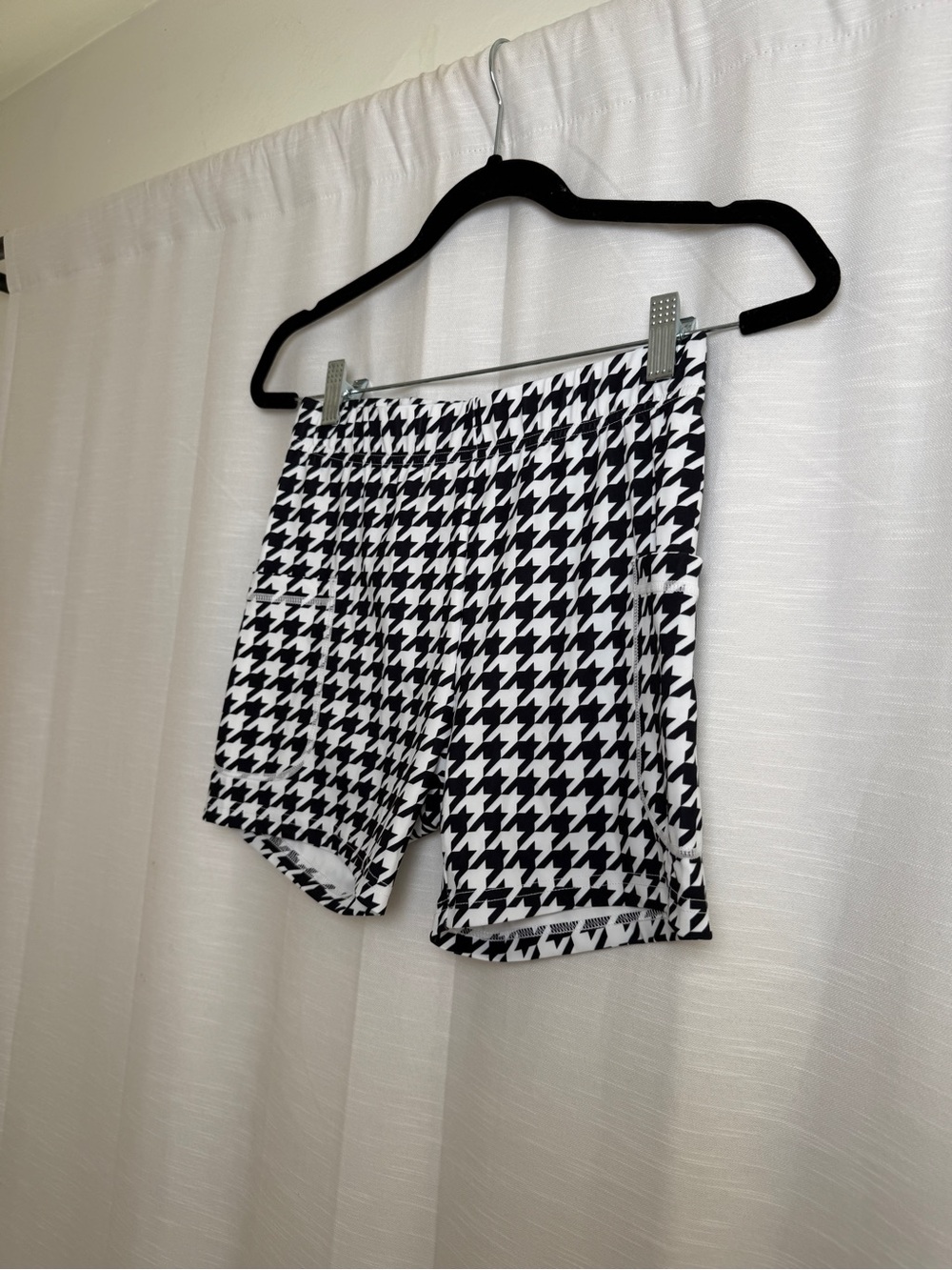 Viodia Black & White Houndstooth Athletic Shorts | Size XS NWT - Picture 5 of 12